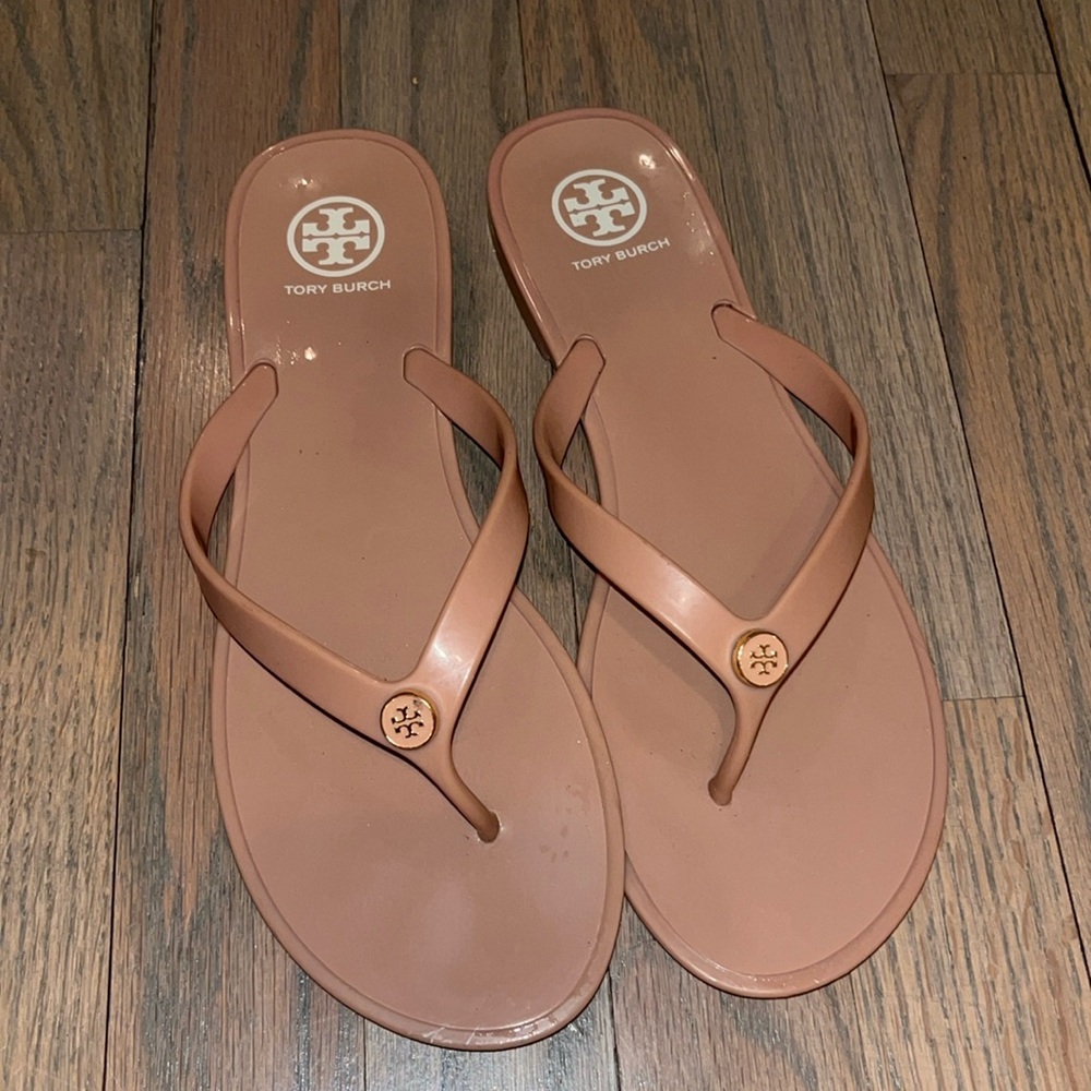 Tory Burch Rubber Nude/pink sandals. Size 8